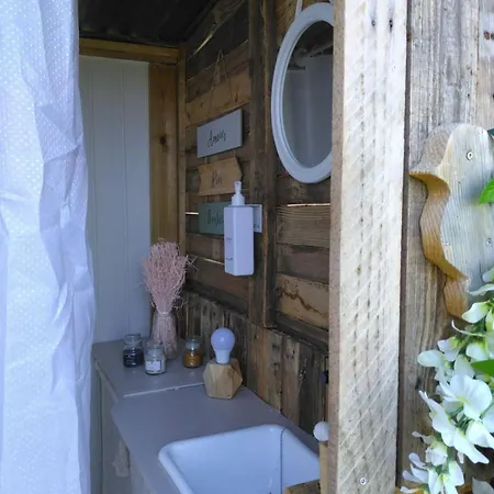 Caravane Seventies Avec Jacuzzi 럭셔리텐트