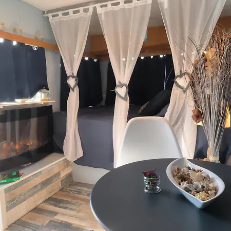 럭셔리텐트 Caravane Seventies Avec Jacuzzi *